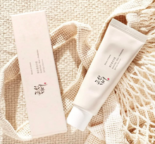 Cargar imagen en el visor de la galería, BEAUTY OF JOSEON Relief Sun Rice + Probiotics SPF Sunscreen
