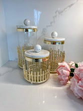 Cargar imagen en el visor de la galería, Glass Canisters with Gold Linear Details (3 Sizes)
