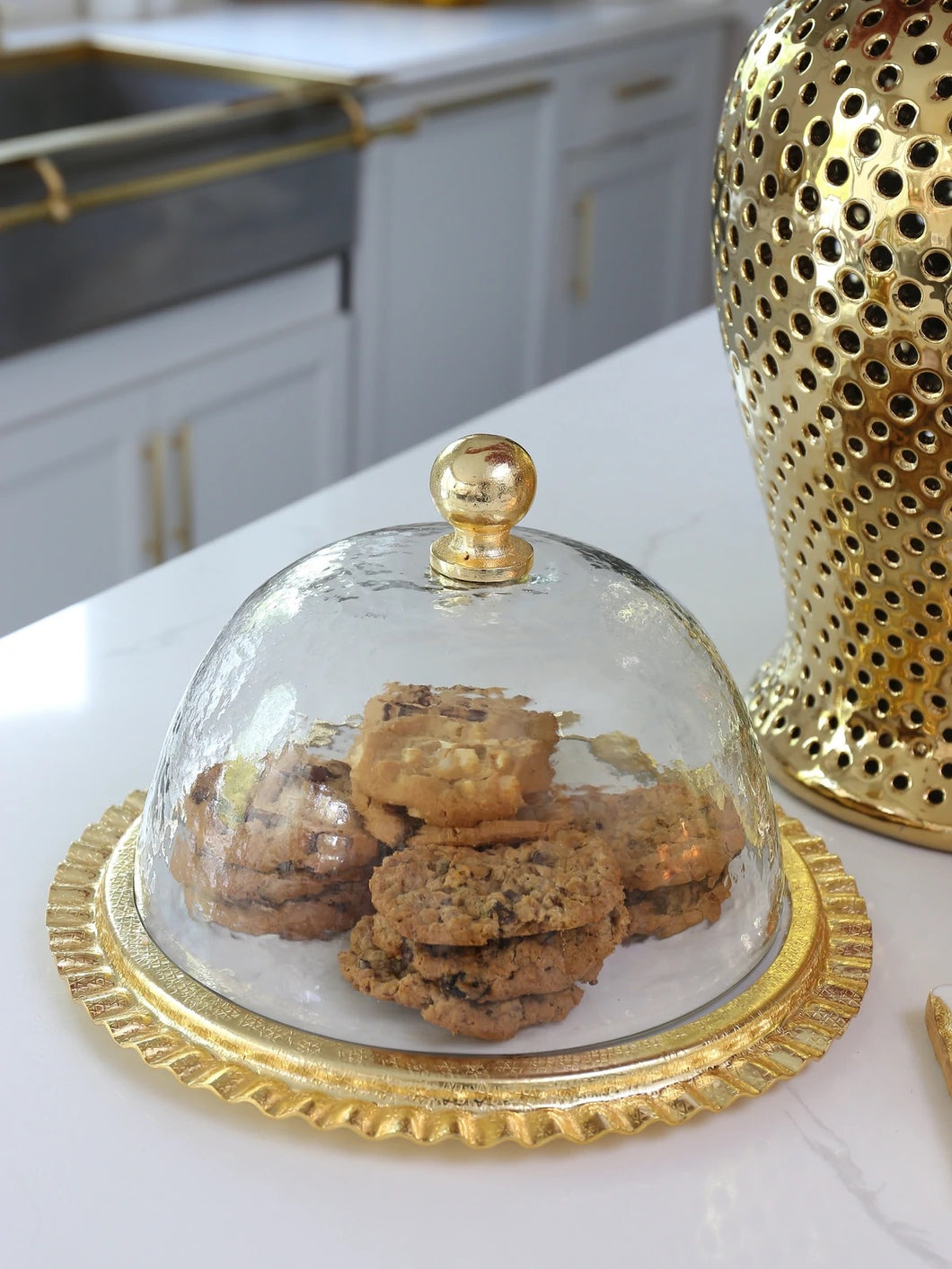 Marble & Gold Cake Dome